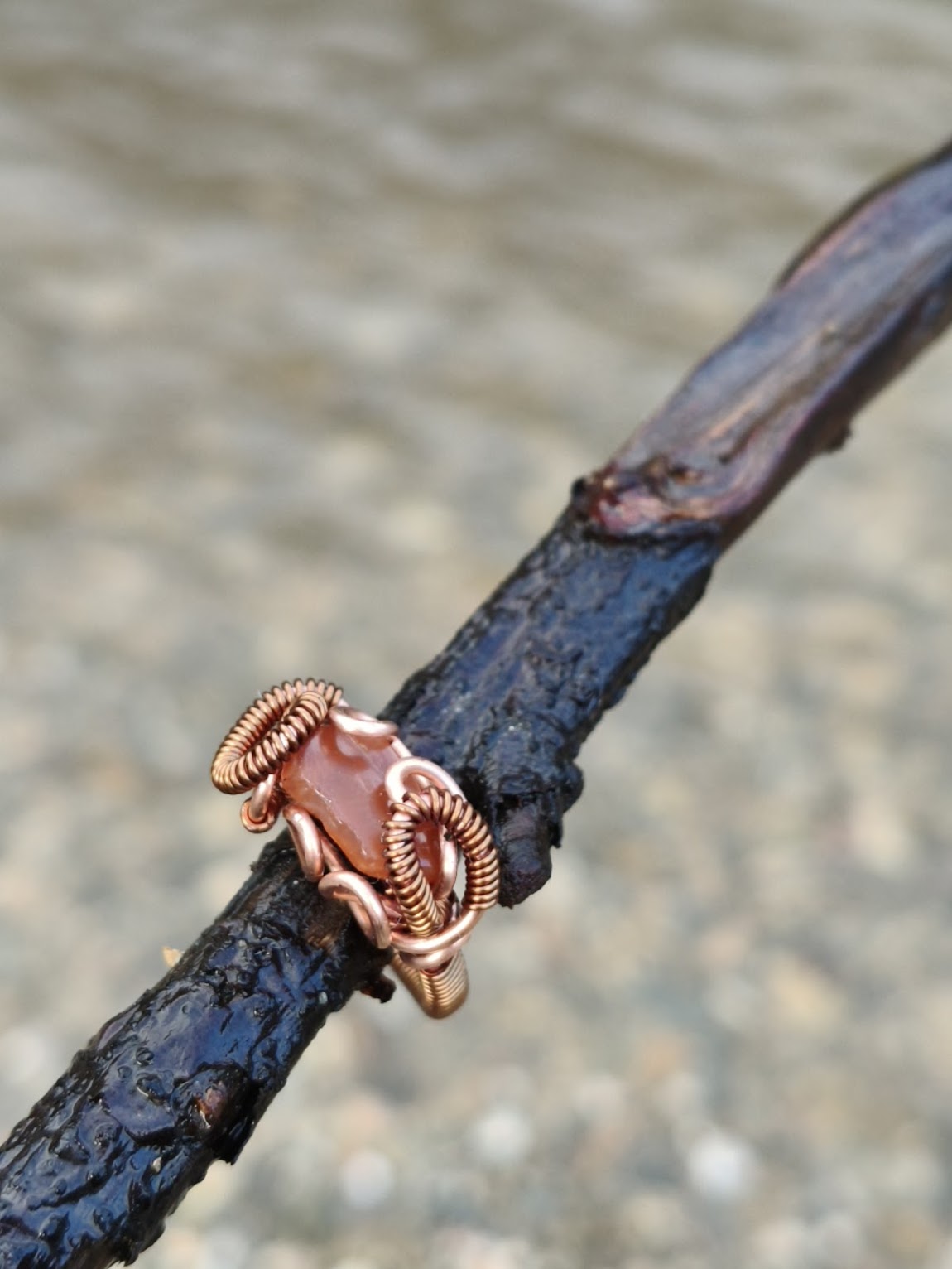 Anillo de cobre cálido – Brasa de cornalina