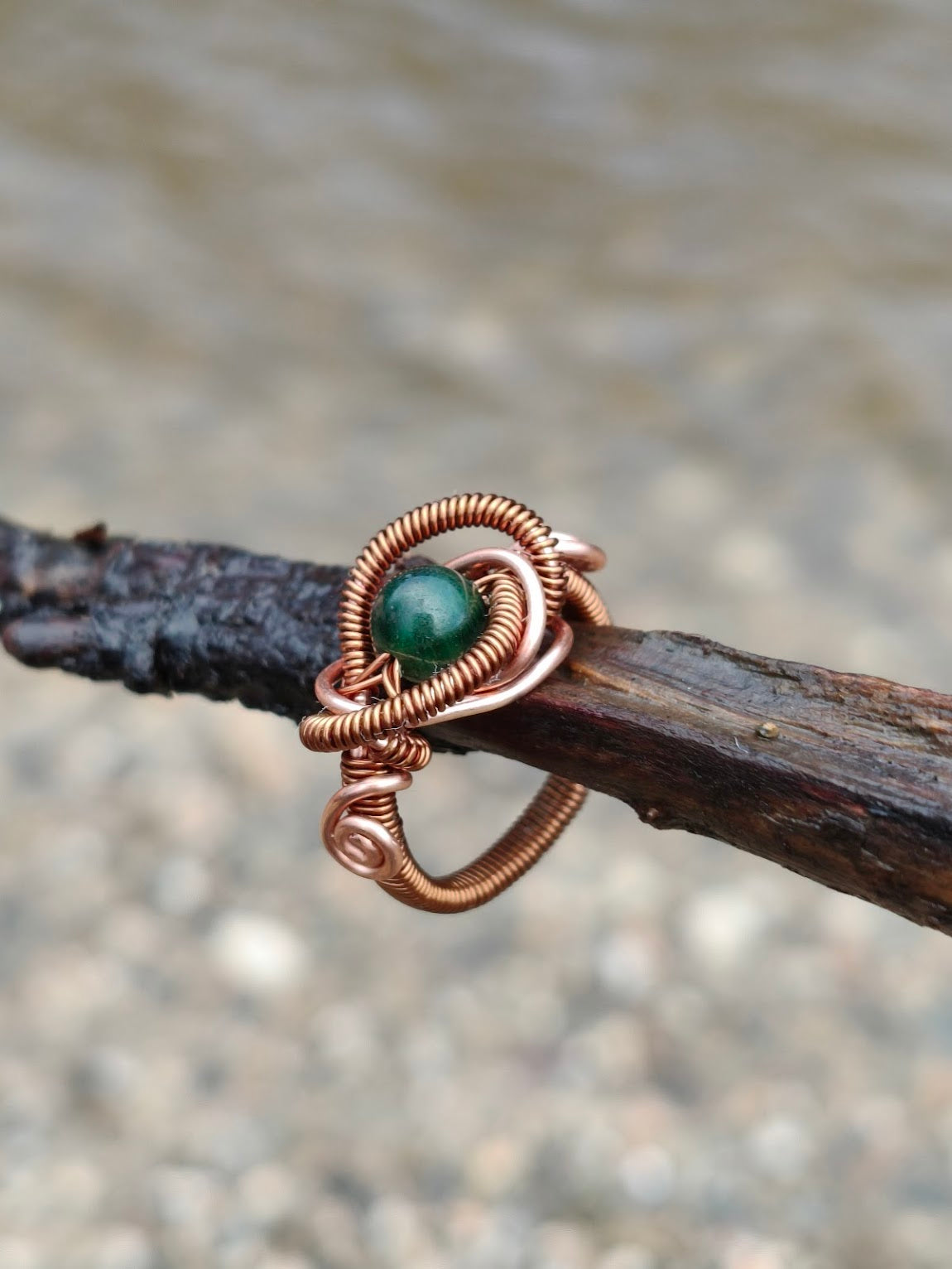 Anillo de cobre cálido – Ojo de tigre verde