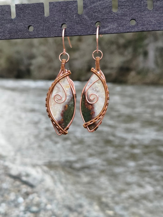 Pendientes de cobre cálido – Ágata musgosa
