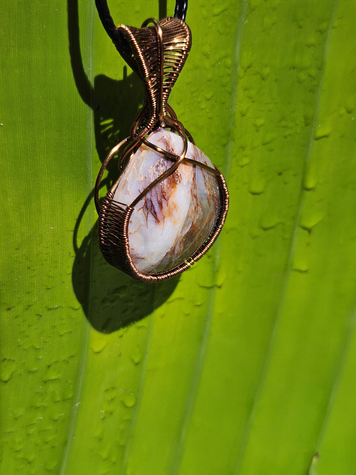 Earth Vein Pendant – Agate in Anti-Tarnish Copper